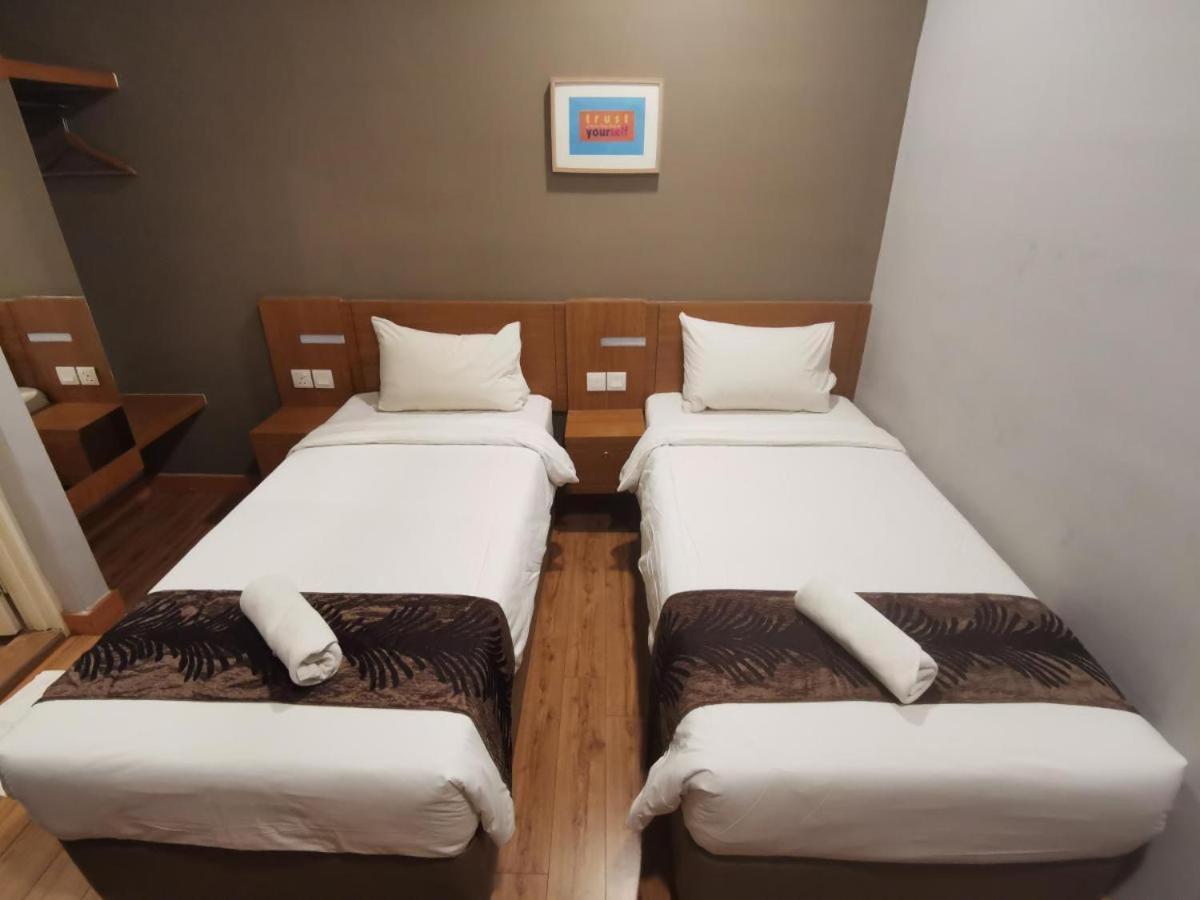 ג'והור בהרו Golden Leaf Boutique Hotel Nusa Idaman Formerly Known As Ariana Hotel מראה חיצוני תמונה