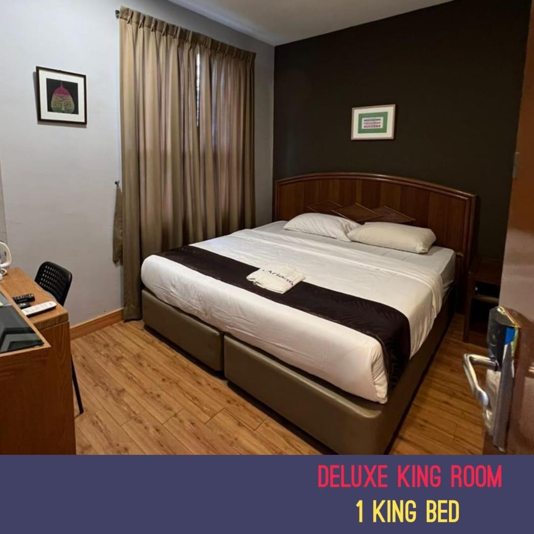 ג'והור בהרו Golden Leaf Boutique Hotel Nusa Idaman Formerly Known As Ariana Hotel מראה חיצוני תמונה