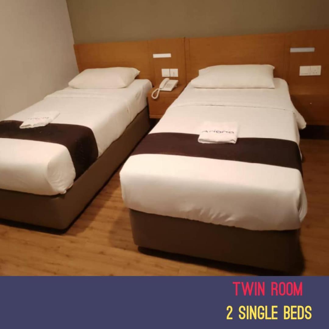 ג'והור בהרו Golden Leaf Boutique Hotel Nusa Idaman Formerly Known As Ariana Hotel מראה חיצוני תמונה