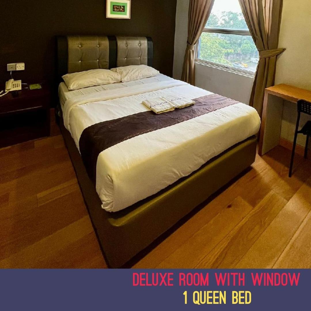 ג'והור בהרו Golden Leaf Boutique Hotel Nusa Idaman Formerly Known As Ariana Hotel מראה חיצוני תמונה