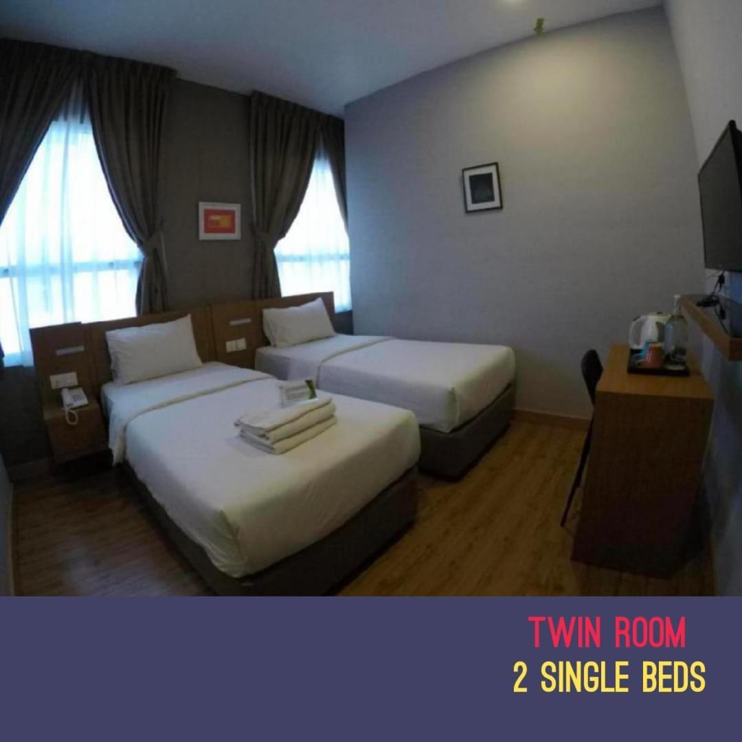 ג'והור בהרו Golden Leaf Boutique Hotel Nusa Idaman Formerly Known As Ariana Hotel מראה חיצוני תמונה