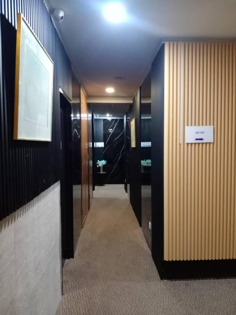 ג'והור בהרו Golden Leaf Boutique Hotel Nusa Idaman Formerly Known As Ariana Hotel מראה חיצוני תמונה