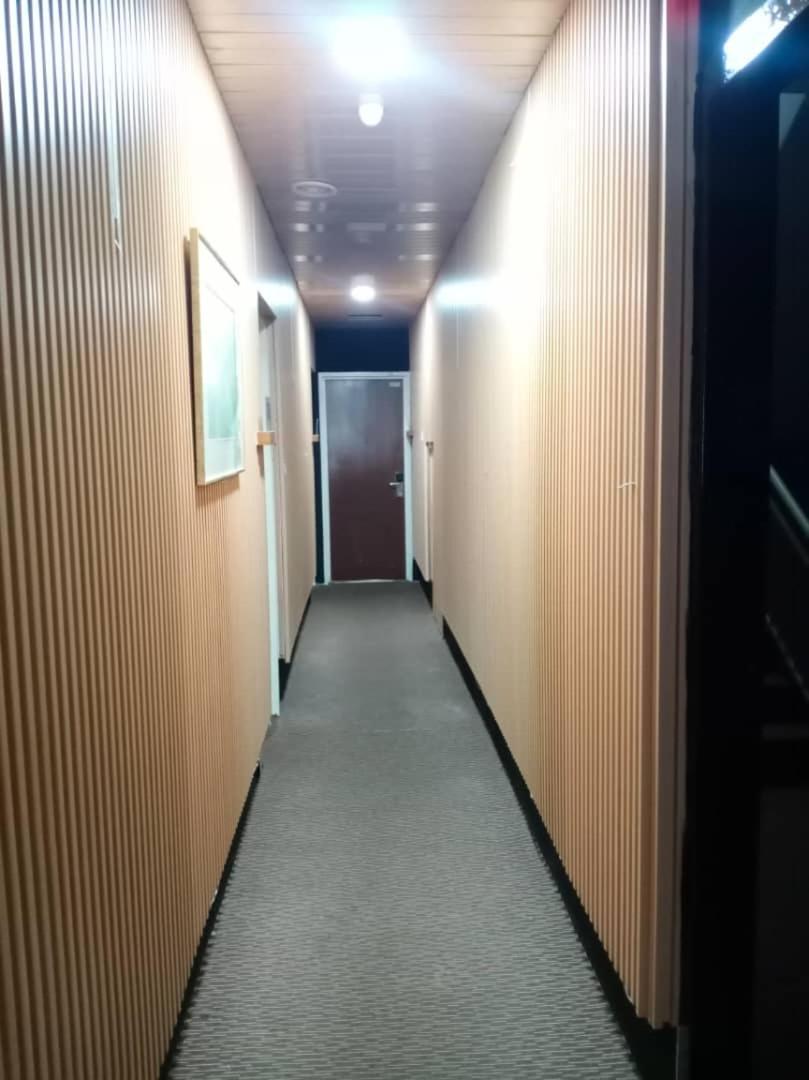 ג'והור בהרו Golden Leaf Boutique Hotel Nusa Idaman Formerly Known As Ariana Hotel מראה חיצוני תמונה